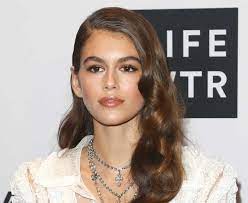 Kaia gerber is the daughter of famous model cindy crawford. Kaia Gerber Reveals Beauty And Skincare Secrets