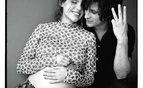 Yuya está comprometida con beto pasillas, y ya organizan su boda sin embargo molesta por los que se ha difundido explicó que no está embarazada y dijo que ni siquiera ha pensado en tener hijos Mec3 Gyxs8 I4m