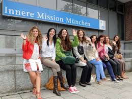 Our mission is to see, hear and accept people as they are while supporting them to become more. Munchen Innere Mission Stellt Kita Erzieherinnen Aus Griechenland Ein Stadt