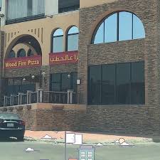 مطعم بيتزا لينو صورة بيتزا عالحطب جدة Tripadvisor