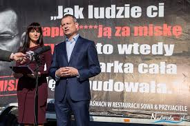 @juzwos medianarodowe.com #polska #polityka #pis #tasmy #afera #morawiecki. Jak Ludzie Ci Zapier Ja Za Miske Ryzu To Wtedy Gospodarka Cala Sie Odbudowala Konwoj Wstydu O Premierze Mateuszu Morawieckim W Tarnobrzegu Zdjecia Oraz Video Hd Regionalny Portal Informacyjny Nadwisla24 Pl