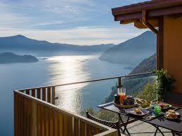 Lago Iseo Parzanica Residenza Anfiteatro Resort 3 Sardegna Domingo Lago