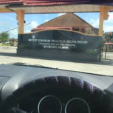 Kami gunakan rujukan buku en aziz,,dan serba sedikit rujukan daripada buku corey. Photos At Institut Kemahiran Belia Negara