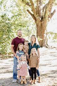 Fall Outfit Ideas For Big Families Kristen Soileau Portraits Louisiana Family Photographer Family Outfits Fall Winter Outfits Fall Outfits
