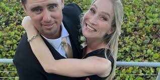 Lisa Trudeau's Instagram, Twitter & Facebook