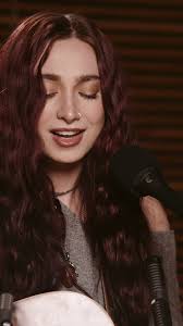 Watch Anna Graves perform "Bluebird" in studio #solo #acoustic