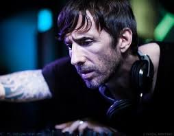 Troy Pierce Projects :: Photos, videos, logos, illustrations and branding  :: Behance