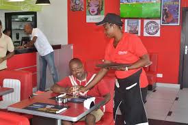 Salaire moyen d'un serveur et perspectives d'évolution. Serveur Restauration Wikipedia