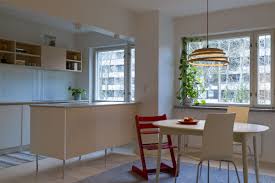 Modern pendant lighting for your dining room allows you to create the. How To Choose Dining Room Lighting With Wooden Pendant Lamps Secto Design