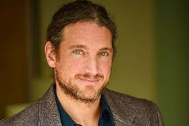 Neil Jacobson's Instagram, Twitter & Facebook