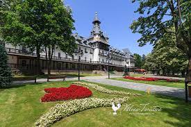 Top tips for finding the perfect calimanesti caciulata hotel. AtracÈii Turistice CÄlimÄneÈti CÄciulata Valcea TuristicÄ