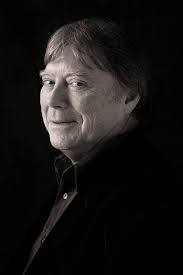 A Live Talk Show at VCA Keeps Its Audience Up Late(ish)