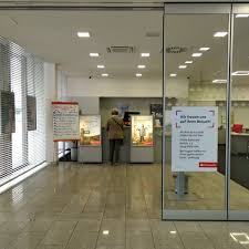 Santander consumer bank er danmarks førende udbyder af bilfinansiering og specialister i privatlån, kreditkort og opsparing. Santander Bank Ferme Maintenant Innenstadt West Karlstr 22 24