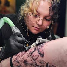 Profile for Lunaticus Tattoo