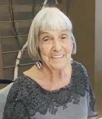 Rita Farrell's Instagram, Twitter & Facebook