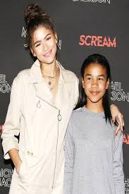Zendaya has five siblings two brothers named austin stoermer coleman and julien stoermer. Annabella Stoermer Coleman Age Birthday And Parents Zendaya S Sister