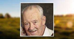 Ann Shideler's Instagram, Twitter & Facebook