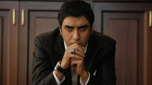 Fazilet hanım ve kızları'nda gösterdiği performansıyla dikkat çeken afra saraçoğlu herkesin merak ettiği bir isim haline geldi. Fazilet Hanim Ve Kizlari Nin Yildizi Afra Saracoglu Hakkindaki Gercek