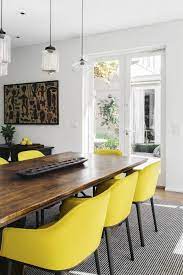 voici la salle a manger contemporaine en 62 photos rustic dining room modern farmhouse dining yellow dining room