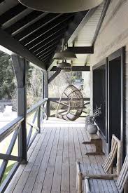 une grande cabane dans les bois planete deco a homes world blokhut huizen tuin veranda achtertuinideeen