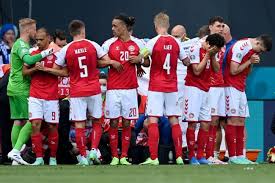 The bbc has apologised for allowing footage of christian eriksen receiving first aid treatment to be broadcast after the denmark midfielder collapsed on the pitch during the team's euro 2020 match. Huzmc7a6imhcnm