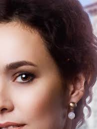 Happy Michaelmas to those who celebrate❣️ Jane Austen mentioned Michaelmas  in her novels except Northanger Abbey as a date when things happen. In  chapter 6, Anne Elliot laments the loss of Kellynch