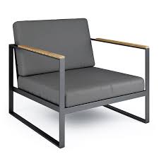 Röshults' garden easy sofa is designed for modern outdoor lounging. Fauteuil Garden Easy Jardinchic