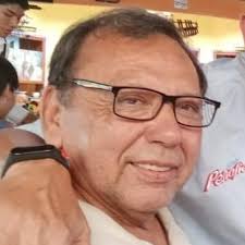 Chito, para los amigos, José Miramón Archila Ríos, músico profesional, es  uno de los fundadores del gpo. Musical: La Organización los Lacandones,  perteneció también a los Dabkis y últimamente al grupo ya