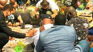 Photographer ruddy roye shadowed george floyd's family before and after his funeral in houston, where mourners remembered all victims of police brutality. Floyd Mayweather Will Pay For George Floyd S Funeral Espn Reports Cnn