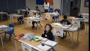 Volta às aulas (damien meyer/afp/getty images) e segue a batalha em torno da volta ou não às aulas presenciais. Volta As Aulas As Estrategias E Desafios Dos Paises Que Estao Reabrindo Suas Escolas Epoca Negocios Mundo