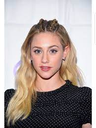 Hi Can Any One Tell Me What Type Of Braid This Is Please Or Where I Can Find A Good Youtube Tutorial My 13 Year Old Daught Hairstyle Lili Reinhart Hair Styles