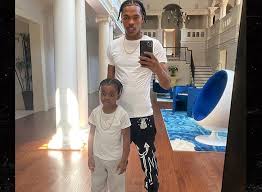 Born in december, 1994, dominique jones professionally known as lil baby is an american rapper, songwriter and entertainer who has an estimated net worth of $4 million dollars. Lil Baby Beefing With Baby Mama Over Child Support Requests Primary Custody