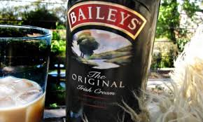 Dans 10 Minutes Vous Pourriez Boire Un Verre De Baileys Maison A Une Fraction Du Prix De La Saq Creme Irlandaise Cuisine Boisson Aperitif