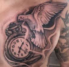 35 Pigeon Tattoos It Is A Global Peace Signal Tauben Tattoos Tauben Tattoo Tiertattoos