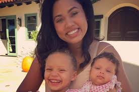 She was named after warriors gm larry riley Steph Curry S New Baby Daughter Had A Blast At Her First Basketball Game
