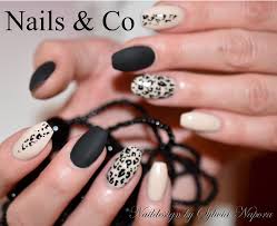 Die farbe schwarz tragen nicht nur gruffties. Matt Look Ein Modern Cooler Nageldesign Trend Nailart Co