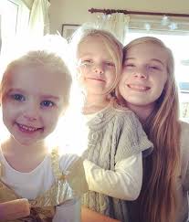Crowdfunding to help a wonderful family struck by tragedy from the loss of  the girls mum and their dad's ongoing battle with cancer