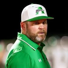 Joe Maines's Instagram, Twitter & Facebook