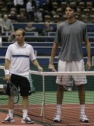 Diego schwartzman is the shortest tennis player to reach the top ten in men's tennis since the 70s. Diego Schwartzman Height