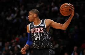 Giannis sina ugo antetokounmpo (/ˈjɑːnɪs ˈɑːntɛtəˈkuːmpoʊ/ greek: Brandon Ingram Vs Giannis Antetokounmpo Rookie Year Comparison Page 7