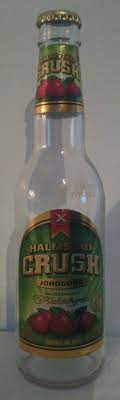 Testar två smaker från halmstad crush och sen öppnar ett paket. Jordgubb Halmstad Crush 33cl