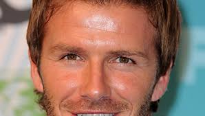 David beckham (44) hat sich obenrum radikal verändert. David Beckham Von Baby Harper Bekommt Er Graue Haare Bunte De