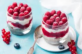 Piochez dans nos idées pour faire des tartes, des clafoutis, des crumbles, des gâteaux, des fruits rôtis, etc. Tiramisu Aux Framboises Et Son Coulis La Recette