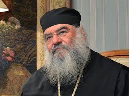 San mitropolita Atanasija lemeskog ,Kipar Episkop Lemesu ,pre nego sto ce  posetiti Ameriku ,video je jedan san.. Video je starca Efrema fiotejskog i  Arizone,da umire i da ide u Raj,i da ga