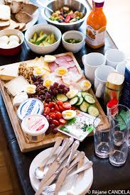 La ressource numéro un pour les recettes, trucs et techniques culinaires! Comment Faire Un Joli Plateau De Brunch Food For Love Brunch Recettes De Cuisine Idees Brunch