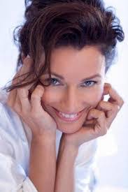 Nadia George's Instagram, Twitter & Facebook