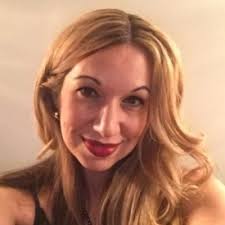 Naomi Watts' Stripes Beauty Launches in Canada Exclusively at Hudson's Bay 