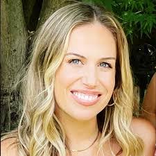 Megan Cushing's Instagram, Twitter & Facebook