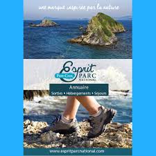Coup D Loupe Sur L Annuaire 2019 De La Marque Esprit Parc National Port Cros Vous Y Trouverez Les Activites Et Servic Outdoor Water Coastline