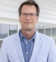 Professor Michael Baum at Leadership Summit Portugal 2021